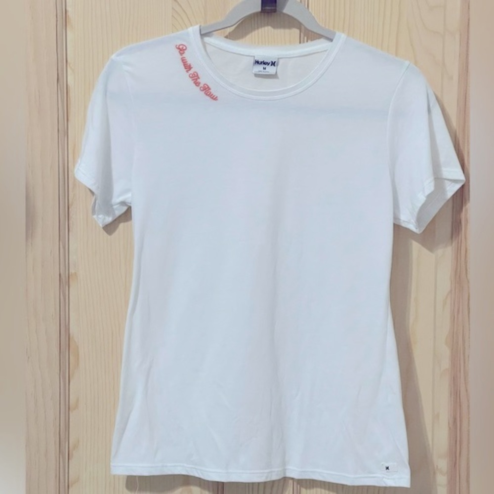 Hurley Women's "Go With The Flow" SS Tee - Size M